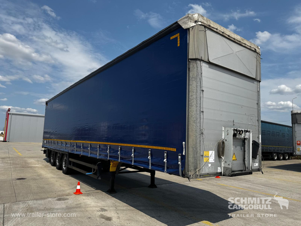 SCHMITZ Curtainsider Varios - نصف مقطورة ستارة: صورة 1 SCHMITZ Curtainsider Varios - نصف مقطورة ستارة: صورة 1