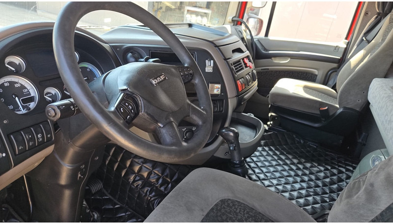 وحدة جر DAF XF 105.410 (BOITE MANUELLE / SUPER PROPRE !!! / TRES BONNE ETAT / AIRCO / MANUAL GEARBOX): صورة 13