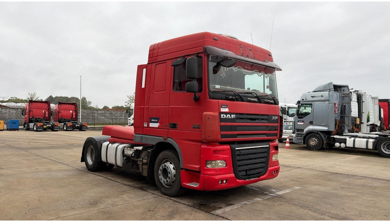 DAF XF 105.460 (BOITE MANUELLE / MANUAL GEARBOX) - وحدة جر: صورة 2 DAF XF 105.460 (BOITE MANUELLE / MANUAL GEARBOX) - وحدة جر: صورة 2