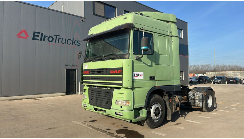 DAF XF 95.430 (EURO 2 / MANUAL PUMP / POMPE MANUELLE / BOITE MANUELLE) - وحدة جر: صورة 1 DAF XF 95.430 (EURO 2 / MANUAL PUMP / POMPE MANUELLE / BOITE MANUELLE) - وحدة جر: صورة 1