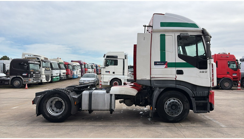 Iveco Stralis 430 (BOITE MANUELLE / MANUAL GEARBOX) - وحدة جر: صورة 4 Iveco Stralis 430 (BOITE MANUELLE / MANUAL GEARBOX) - وحدة جر: صورة 4