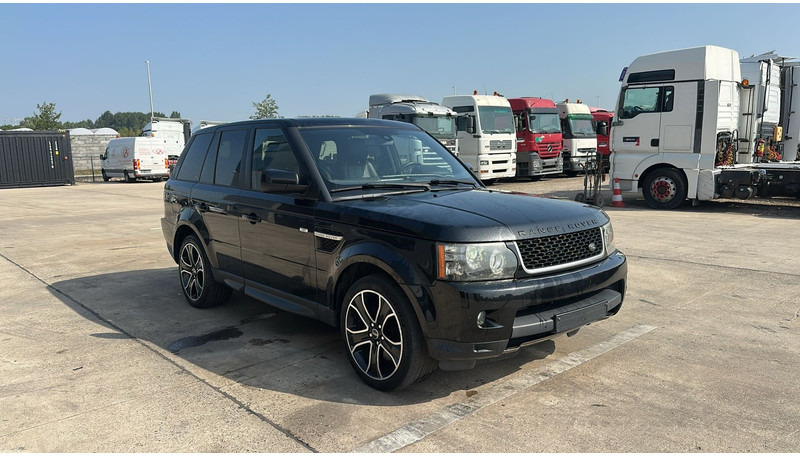 Land Rover Range Rover (BE CAR / AIRCO / NAVI / CUIR / PARFAIT ETAT) - سيارة دفع رباعي: صورة 2 Land Rover Range Rover (BE CAR / AIRCO / NAVI / CUIR / PARFAIT ETAT) - سيارة دفع رباعي: صورة 2