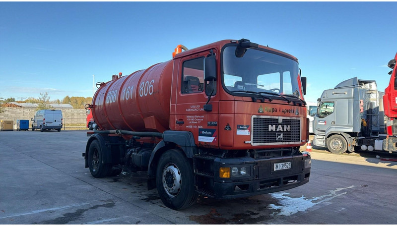 MAN 19.343 (11000L / GOOD CONDITION / BONNE ETAT) - شاحنة الشفط: صورة 2 MAN 19.343 (11000L / GOOD CONDITION / BONNE ETAT) - شاحنة الشفط: صورة 2