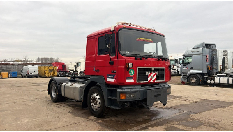 MAN 19.403 (6 CYLINDER / EURO 2 / MANUAL GEARBOX) - وحدة جر: صورة 5 MAN 19.403 (6 CYLINDER / EURO 2 / MANUAL GEARBOX) - وحدة جر: صورة 5