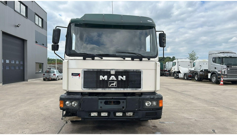 MAN 26.312 (6 CYLINDER / 6X2 / BELGIAN TRUCK IN GOOD CONDITION) - شاحنة ذات خطاف: صورة 2 MAN 26.312 (6 CYLINDER / 6X2 / BELGIAN TRUCK IN GOOD CONDITION) - شاحنة ذات خطاف: صورة 2