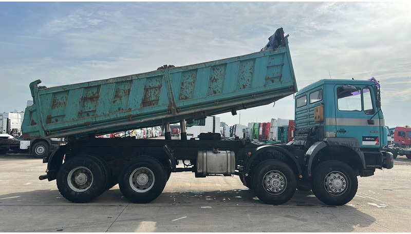 MAN 36.403 (8X6 / LAMES / STEEL SUSP. / BIG AXLE / 6 CYLINDER) - شاحنة قلاب: صورة 5 MAN 36.403 (8X6 / LAMES / STEEL SUSP. / BIG AXLE / 6 CYLINDER) - شاحنة قلاب: صورة 5