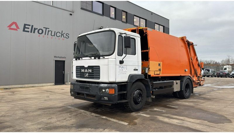 MAN F2000 (GARBAGE TRUCK / TOP CONDITION / 6 CYLINDER / MANUAL GEARBOX) - شاحنة النفايات: صورة 1 MAN F2000 (GARBAGE TRUCK / TOP CONDITION / 6 CYLINDER / MANUAL GEARBOX) - شاحنة النفايات: صورة 1