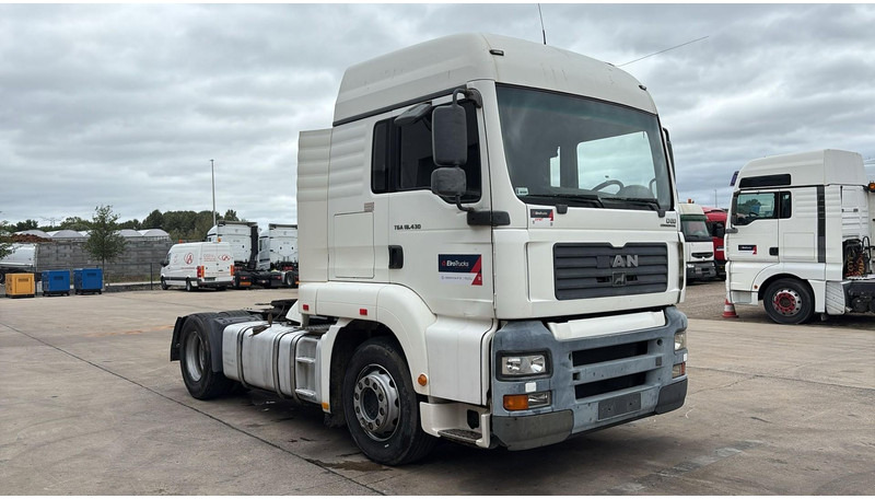 MAN TGA 18.430 (PTO / POMPE HYDRAULIQUE / MANUAL GEARBOX / BOITE MANUELLE / HYDRAULIC PUMP) - وحدة جر: صورة 2 MAN TGA 18.430 (PTO / POMPE HYDRAULIQUE / MANUAL GEARBOX / BOITE MANUELLE / HYDRAULIC PUMP) - وحدة جر: صورة 2