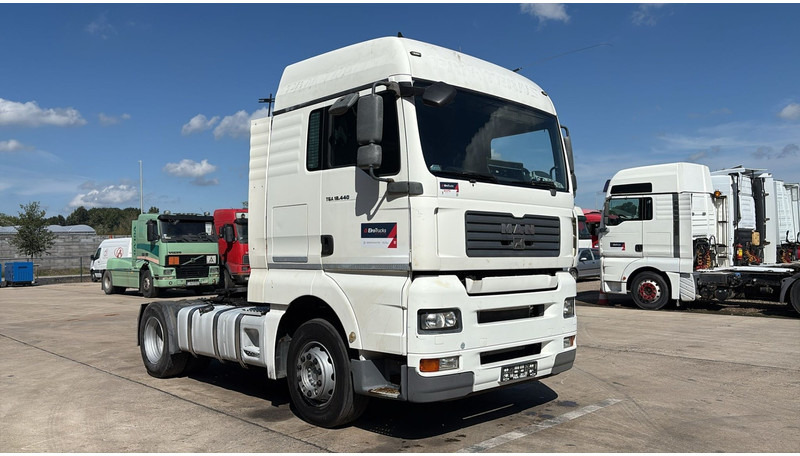 MAN TGA 18.440 (BOITE MANUELLE / MANUAL GEARBOX) - وحدة جر: صورة 5 MAN TGA 18.440 (BOITE MANUELLE / MANUAL GEARBOX) - وحدة جر: صورة 5