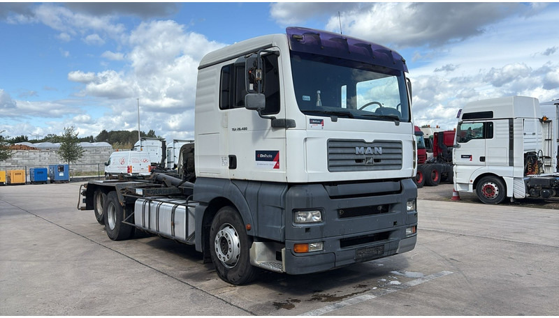 MAN TGA 28.480 (MANUAL PUMP / POMPE MANUELLE / BOITE MANUAL / MANUAL GEARBOX) - شاحنة هيكل كابينة: صورة 3 MAN TGA 28.480 (MANUAL PUMP / POMPE MANUELLE / BOITE MANUAL / MANUAL GEARBOX) - شاحنة هيكل كابينة: صورة 3