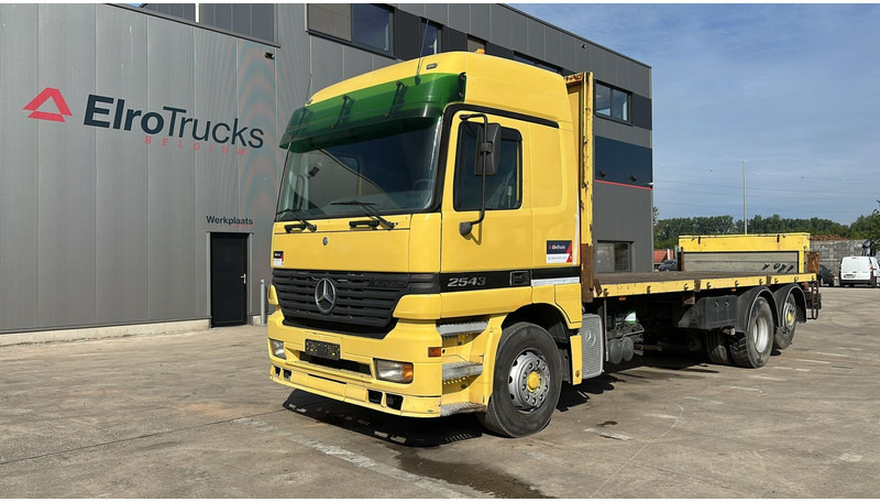 Mercedes-Benz ACTROS 2543 (EPS / 3 PEDALES / LAMES DEVANT / STEEL FRONT / PARFAIT ETAT !! / V6) - شاحنات مسطحة: صورة 1 Mercedes-Benz ACTROS 2543 (EPS / 3 PEDALES / LAMES DEVANT / STEEL FRONT / PARFAIT ETAT !! / V6) - شاحنات مسطحة: صورة 1
