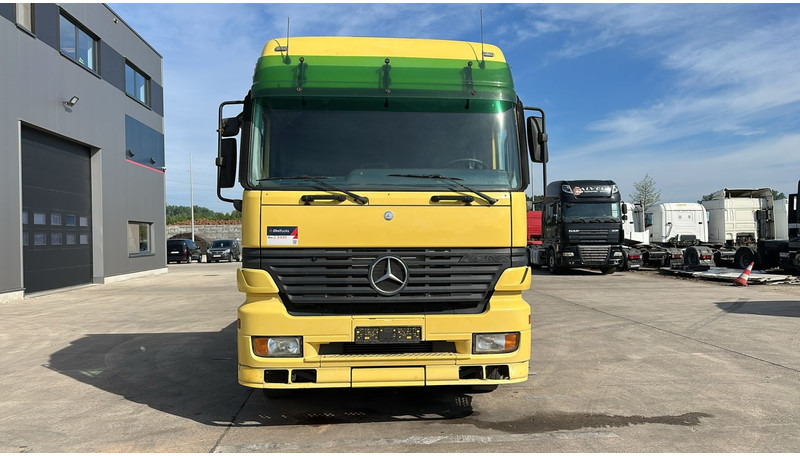 Mercedes-Benz ACTROS 2543 (EPS / 3 PEDALES / LAMES DEVANT / STEEL FRONT / PARFAIT ETAT !! / V6) - شاحنات مسطحة: صورة 3 Mercedes-Benz ACTROS 2543 (EPS / 3 PEDALES / LAMES DEVANT / STEEL FRONT / PARFAIT ETAT !! / V6) - شاحنات مسطحة: صورة 3