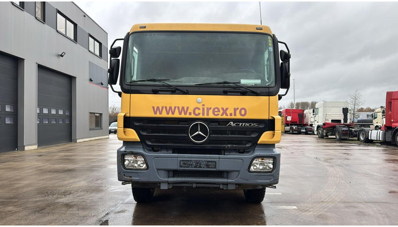 Mercedes-Benz Actros 4141 (EPS / 3 PEDALES / 8X4 / LAMES / GRAND PONT / STEEL SUSP. / MP2) - شاحنة هيكل كابينة: صورة 5 Mercedes-Benz Actros 4141 (EPS / 3 PEDALES / 8X4 / LAMES / GRAND PONT / STEEL SUSP. / MP2) - شاحنة هيكل كابينة: صورة 5