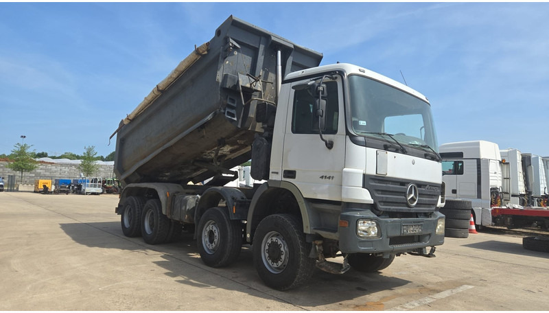 Mercedes-Benz Actros 4141 (EPS / 8X6 / GRAND PONT / BIG AXLE / LAMES / STEEL / V6) - شاحنة قلاب: صورة 3 Mercedes-Benz Actros 4141 (EPS / 8X6 / GRAND PONT / BIG AXLE / LAMES / STEEL / V6) - شاحنة قلاب: صورة 3