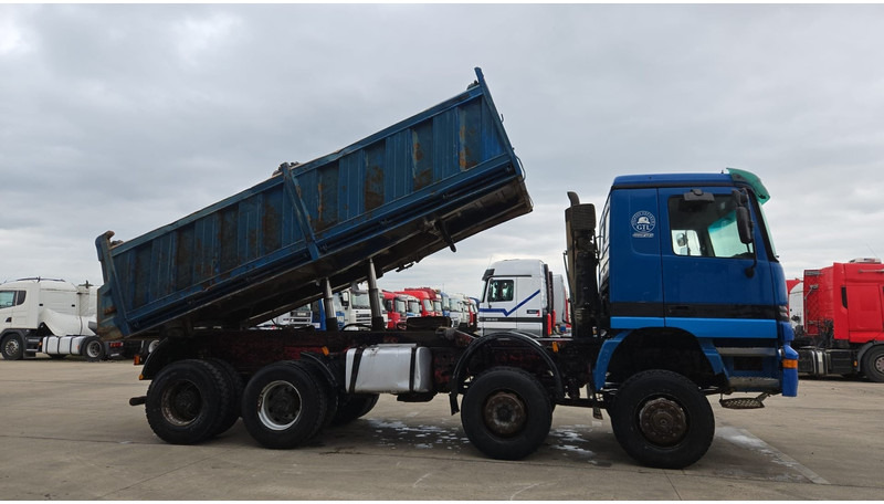 Mercedes-Benz Actros 4143 (EPS / 8X6 / LAMES / GRAND PONT / V6 / 3 PEDALES / MP1) - شاحنة قلاب: صورة 4 Mercedes-Benz Actros 4143 (EPS / 8X6 / LAMES / GRAND PONT / V6 / 3 PEDALES / MP1) - شاحنة قلاب: صورة 4