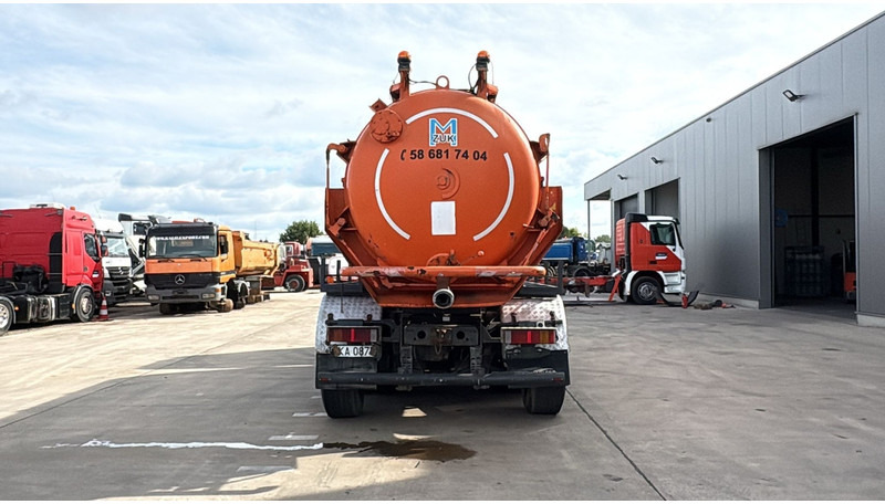 Mercedes-Benz Atego 2528 (14500L / LAMES DEVANT / 6X2 / BOITE MANUELLE) - شاحنة الشفط: صورة 5 Mercedes-Benz Atego 2528 (14500L / LAMES DEVANT / 6X2 / BOITE MANUELLE) - شاحنة الشفط: صورة 5
