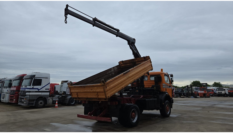 Mercedes-Benz SK 1735 (V8 2X TURBO / 4X4 / PARFAIT ETAT !!!! / GRUE / LAMES / GRAND PONT / TOP CONDITION !!!) - شاحنة قلاب, شاحنة كرين: صورة 5 Mercedes-Benz SK 1735 (V8 2X TURBO / 4X4 / PARFAIT ETAT !!!! / GRUE / LAMES / GRAND PONT / TOP CONDITION !!!) - شاحنة قلاب, شاحنة كرين: صورة 5
