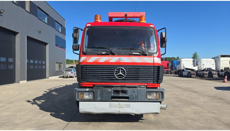 Mercedes-Benz SK 2435 (15.000 L / V8 AVEC 2X TURBO / BOITE MANUELLE / TRES BONNE ETAT / GRAND PONT) - شاحنة الشفط: صورة 2 Mercedes-Benz SK 2435 (15.000 L / V8 AVEC 2X TURBO / BOITE MANUELLE / TRES BONNE ETAT / GRAND PONT) - شاحنة الشفط: صورة 2
