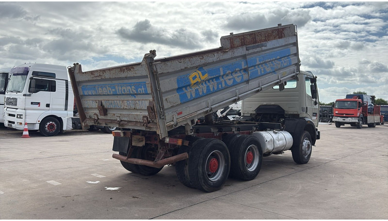 Mercedes-Benz SK 2527 (V6 / GRAND PONT / LAMES / BOITE MANUELLE / MANUAL GEARBOX) - شاحنة قلاب: صورة 5 Mercedes-Benz SK 2527 (V6 / GRAND PONT / LAMES / BOITE MANUELLE / MANUAL GEARBOX) - شاحنة قلاب: صورة 5