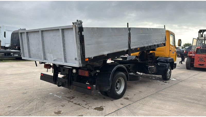 Mercedes-Benz SK 814 (MANUAL PUMP / POMPE MANUELLE / LAMES) - شاحنة قلاب: صورة 4 Mercedes-Benz SK 814 (MANUAL PUMP / POMPE MANUELLE / LAMES) - شاحنة قلاب: صورة 4