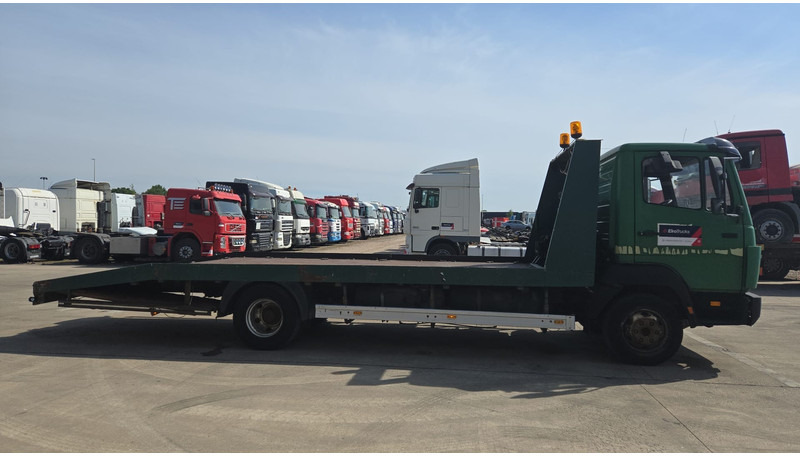 Mercedes-Benz SK 814 (MANUAL PUMP / STEEL SUSP. / POMPE MANUELLE / LAMES / 6 CYLINDER) - شاحنة نقل سيارات شاحنة: صورة 4 Mercedes-Benz SK 814 (MANUAL PUMP / STEEL SUSP. / POMPE MANUELLE / LAMES / 6 CYLINDER) - شاحنة نقل سيارات شاحنة: صورة 4