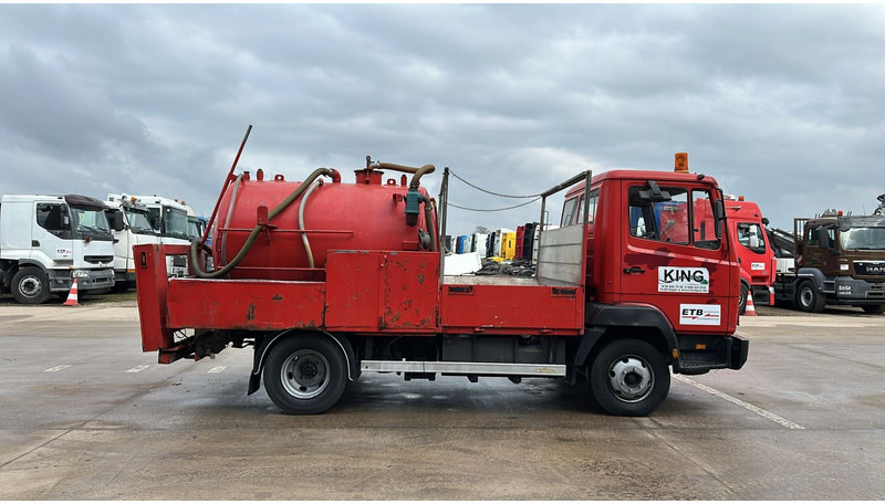Mercedes-Benz SK 814 (VIDANGEUR / VACUUM / AUXILAIRY / SPER / STEEL SUSP. / LAMES) - شاحنة الشفط: صورة 4 Mercedes-Benz SK 814 (VIDANGEUR / VACUUM / AUXILAIRY / SPER / STEEL SUSP. / LAMES) - شاحنة الشفط: صورة 4