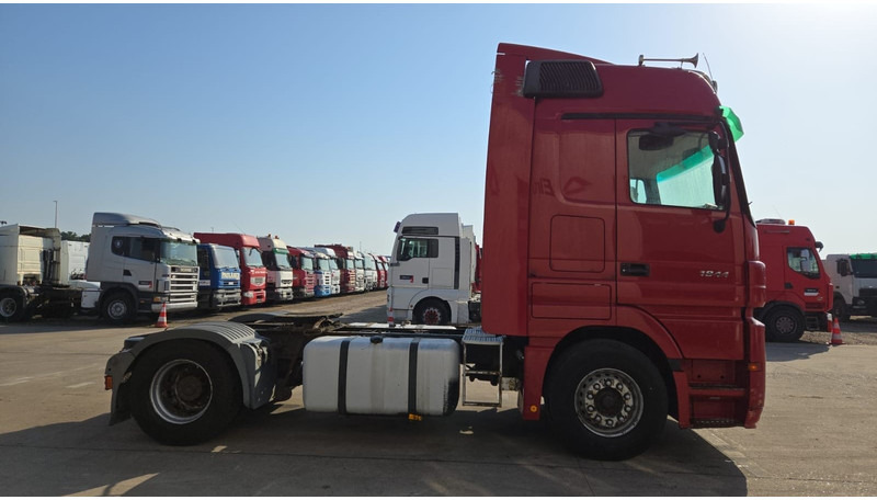 Mercedes-Benz actros 1844 (PARFAIT ETAT / PROPRE / AIRCO / MP2 / V6) - وحدة جر: صورة 4 Mercedes-Benz actros 1844 (PARFAIT ETAT / PROPRE / AIRCO / MP2 / V6) - وحدة جر: صورة 4