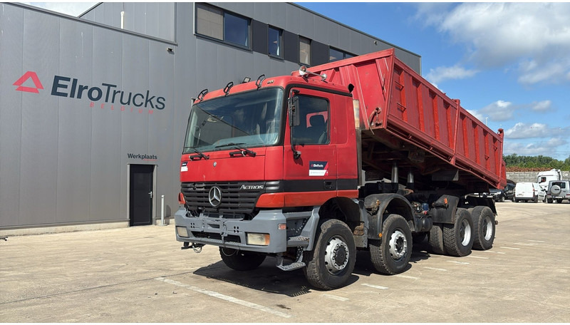 شاحنة قلاب Mercedes-Benz actros 4140 (EPS / 8X6 / LAMES / GRAND PONT / GRAND BENNE / 3 PONTS / TRES BONNE ETAT): صورة 1