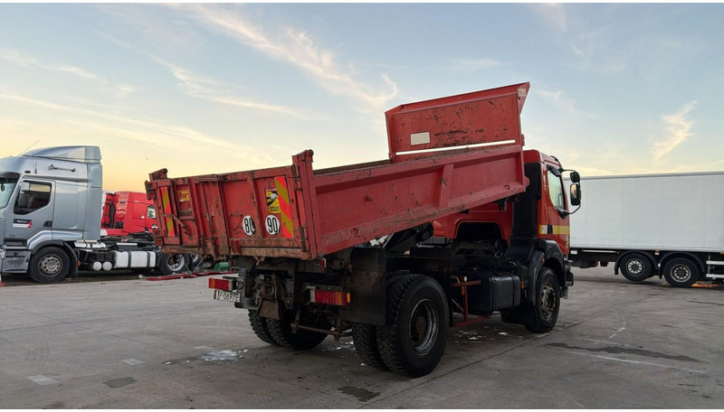 Renault KERAX 340 (POMPE MANUELLE / MANUAL PUMP / STEEL SUSP. / LAMES / GRAND PONT/ PARFAIT ETAT) - شاحنة قلاب: صورة 4 Renault KERAX 340 (POMPE MANUELLE / MANUAL PUMP / STEEL SUSP. / LAMES / GRAND PONT/ PARFAIT ETAT) - شاحنة قلاب: صورة 4