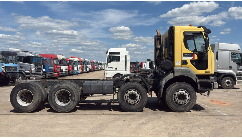 Renault KERAX 420 (BOITE MANUELLE / 8X4 / LAMES / MANUAL GEARBOX) - شاحنة هيكل كابينة: صورة 4 Renault KERAX 420 (BOITE MANUELLE / 8X4 / LAMES / MANUAL GEARBOX) - شاحنة هيكل كابينة: صورة 4