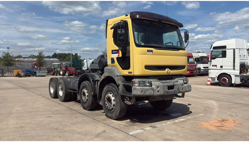 Renault KERAX 420 (BOITE MANUELLE / 8X4 / LAMES / MANUAL GEARBOX) - شاحنة هيكل كابينة: صورة 3 Renault KERAX 420 (BOITE MANUELLE / 8X4 / LAMES / MANUAL GEARBOX) - شاحنة هيكل كابينة: صورة 3