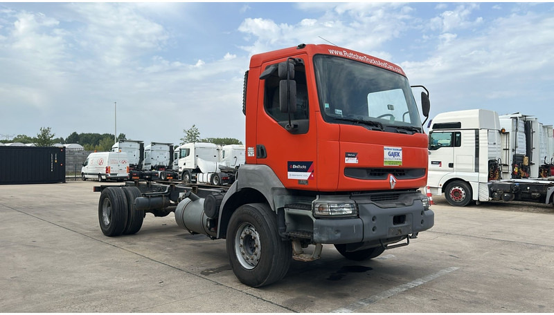 Renault Kerax 370 (GRAND PONT / LAMES / PROPRE / BOITE MANUELLE / STEEL SUSP.) - شاحنة هيكل كابينة: صورة 2 Renault Kerax 370 (GRAND PONT / LAMES / PROPRE / BOITE MANUELLE / STEEL SUSP.) - شاحنة هيكل كابينة: صورة 2