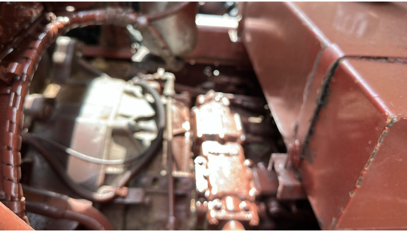 شاحنة قلاب Renault Kerax 385 (POMPE MANUELLE / MANUAL PUMP / 6X4 / LAMES / GRAND PONT): صورة 18