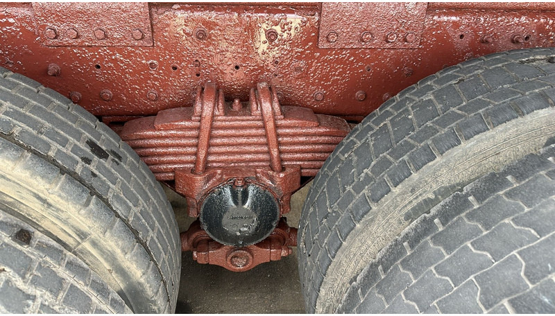 شاحنة قلاب Renault Kerax 385 (POMPE MANUELLE / MANUAL PUMP / 6X4 / LAMES / GRAND PONT): صورة 15
