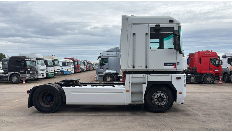 Renault Magnum 440 DXI - وحدة جر: صورة 4 Renault Magnum 440 DXI - وحدة جر: صورة 4