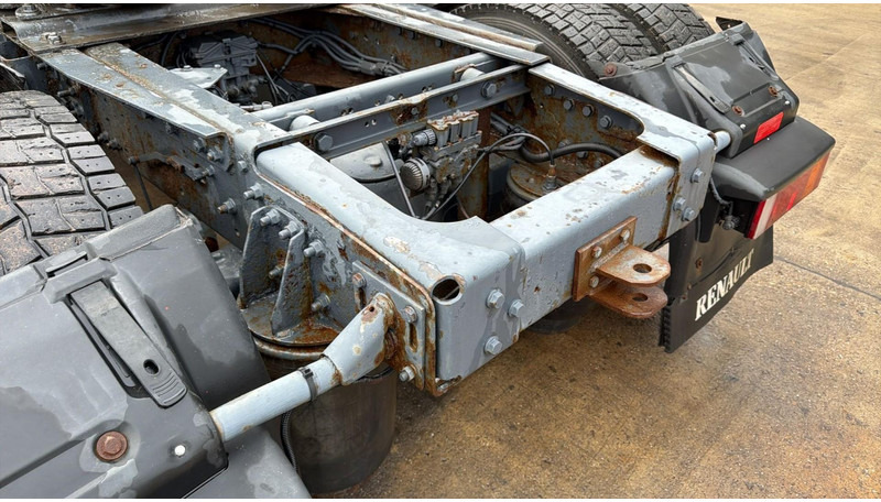 Renault Premium 370 (BOITE MANUELLE / PARFAIT ETAT / MANUAL GEARBOX) - وحدة جر: صورة 4 Renault Premium 370 (BOITE MANUELLE / PARFAIT ETAT / MANUAL GEARBOX) - وحدة جر: صورة 4