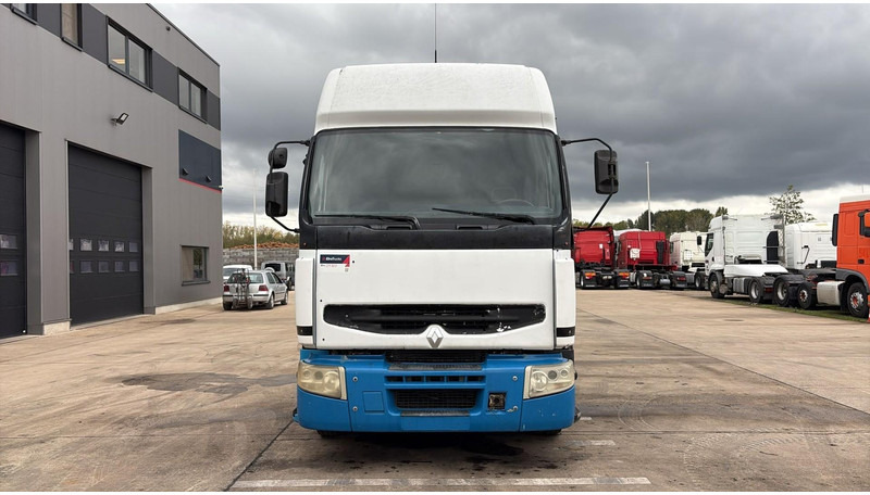 Renault Premium 400 (POMPE MANUELLE / MANUAL PUMP / GRAND PONT / BIG AXLE) - وحدة جر: صورة 3 Renault Premium 400 (POMPE MANUELLE / MANUAL PUMP / GRAND PONT / BIG AXLE) - وحدة جر: صورة 3
