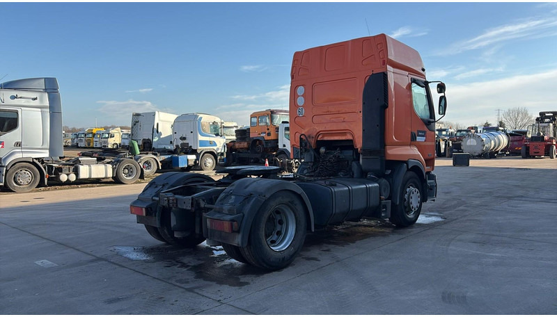 Renault Premium 420 (BOITE MANUELLE / MANUAL GEARBOX) - وحدة جر: صورة 4 Renault Premium 420 (BOITE MANUELLE / MANUAL GEARBOX) - وحدة جر: صورة 4