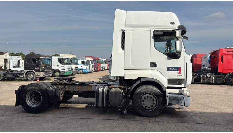 Renault Premium 450 (BOITE MANUELLE / MANUAL GEARBOX) - وحدة جر: صورة 4 Renault Premium 450 (BOITE MANUELLE / MANUAL GEARBOX) - وحدة جر: صورة 4