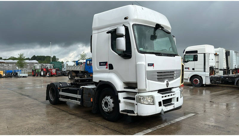 Renault Premium 450 (BOITE MANUELLE / MANUAL GEARBOX) - وحدة جر: صورة 3 Renault Premium 450 (BOITE MANUELLE / MANUAL GEARBOX) - وحدة جر: صورة 3