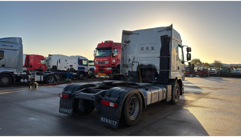 Renault Premium 450 (MANUAL GEARBOX / BOITE MANUELLE) - وحدة جر: صورة 4 Renault Premium 450 (MANUAL GEARBOX / BOITE MANUELLE) - وحدة جر: صورة 4