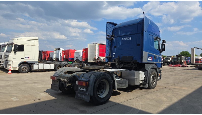 Scania 124-420 (MANUAL GEARBOX / BOITE MANUELLE / AIRCO / AC) - وحدة جر: صورة 5 Scania 124-420 (MANUAL GEARBOX / BOITE MANUELLE / AIRCO / AC) - وحدة جر: صورة 5