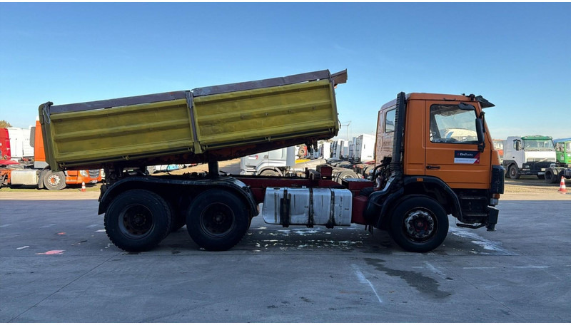 Scania 92 M (MANUAL PUMP / 6X4 / STEEL SUSP. / LAMES / POMPE MANUELLE) - شاحنة قلاب: صورة 4 Scania 92 M (MANUAL PUMP / 6X4 / STEEL SUSP. / LAMES / POMPE MANUELLE) - شاحنة قلاب: صورة 4