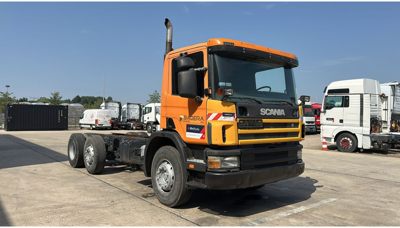 Scania 94 G (MANUAL PUMP / POMPE MANUELLE / BOITE MANUELLE / MANUAL GEARBOX) - شاحنة هيكل كابينة: صورة 2 Scania 94 G (MANUAL PUMP / POMPE MANUELLE / BOITE MANUELLE / MANUAL GEARBOX) - شاحنة هيكل كابينة: صورة 2
