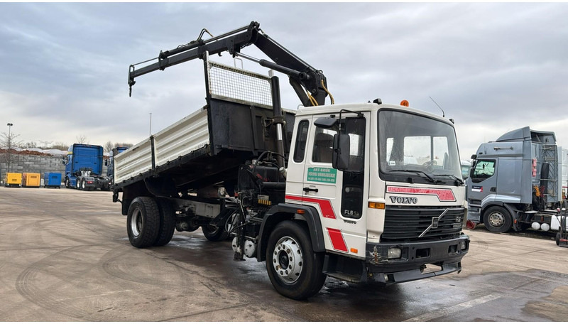 Volvo FL 6-18 (MANUAL PUMP / CRANE HIAB 090 / STEEL SUSP. / LAMES / POMPE MANUELLE / 18 TONS) - شاحنة قلاب, شاحنة كرين: صورة 3 Volvo FL 6-18 (MANUAL PUMP / CRANE HIAB 090 / STEEL SUSP. / LAMES / POMPE MANUELLE / 18 TONS) - شاحنة قلاب, شاحنة كرين: صورة 3
