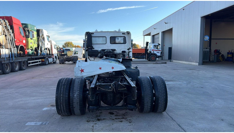 Volvo FL 6 - 220 (MANUAL GEARBOX / BOITE MANUELLE / 8 TONNES) - شاحنة هيكل كابينة: صورة 5 Volvo FL 6 - 220 (MANUAL GEARBOX / BOITE MANUELLE / 8 TONNES) - شاحنة هيكل كابينة: صورة 5