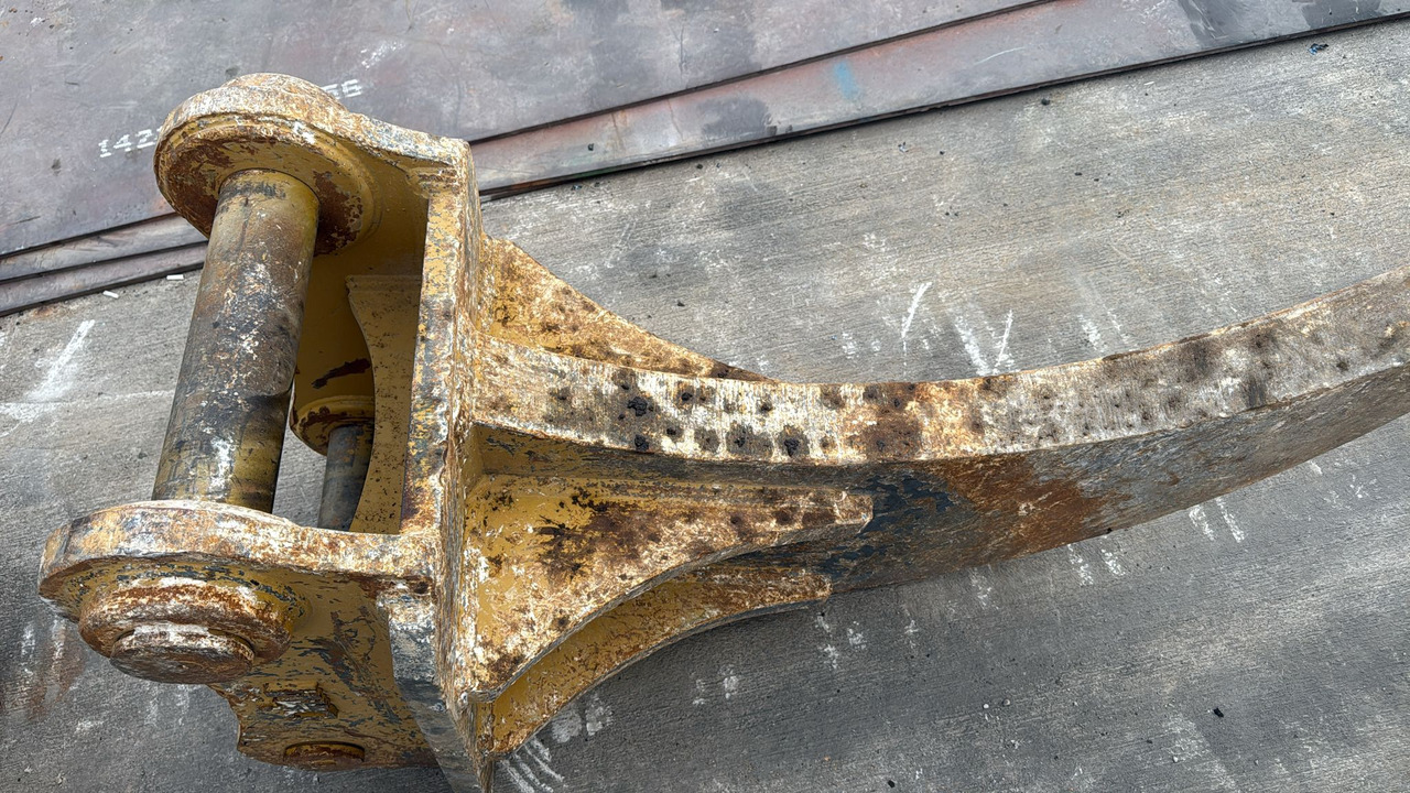 CATERPILLAR 336 Ripper from STOCK - ريبر - حفار زحاف: صورة 4 CATERPILLAR 336 Ripper from STOCK - ريبر - حفار زحاف: صورة 4