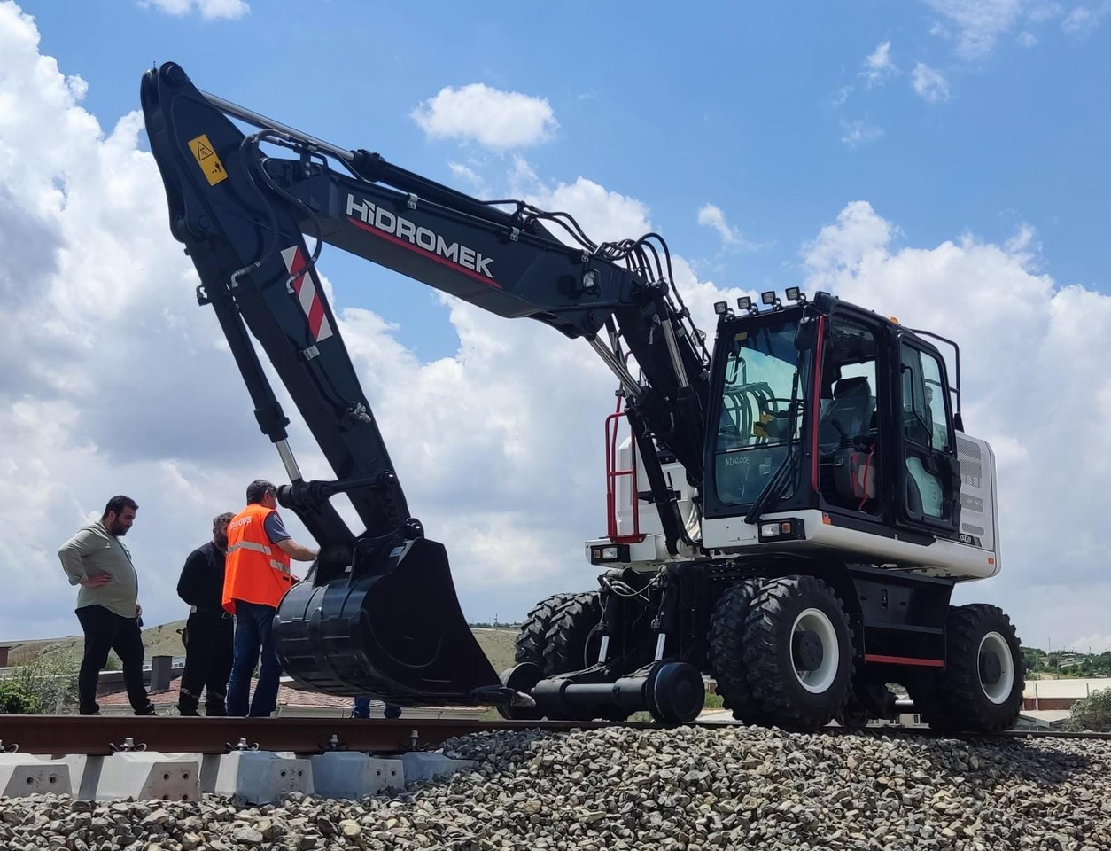 GALEN Rail Mover Attachment - حفارة دولاب: صورة 3 GALEN Rail Mover Attachment - حفارة دولاب: صورة 3