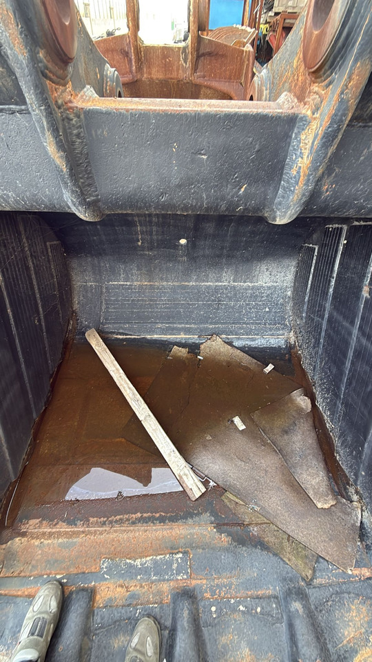 HITACHI ZX520/530 Cheap Second Hand Bucket - بكت حفار: صورة 4 HITACHI ZX520/530 Cheap Second Hand Bucket - بكت حفار: صورة 4