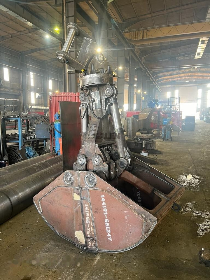 Liebherr R928 Clamshell Bucket - دلو انتزاع: صورة 2 Liebherr R928 Clamshell Bucket - دلو انتزاع: صورة 2